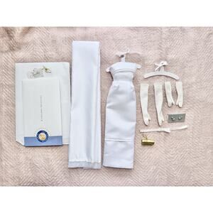 Franklin Mint Jackie Kennedy Doll Satin Gown Long Gloves Earrings And Handbag